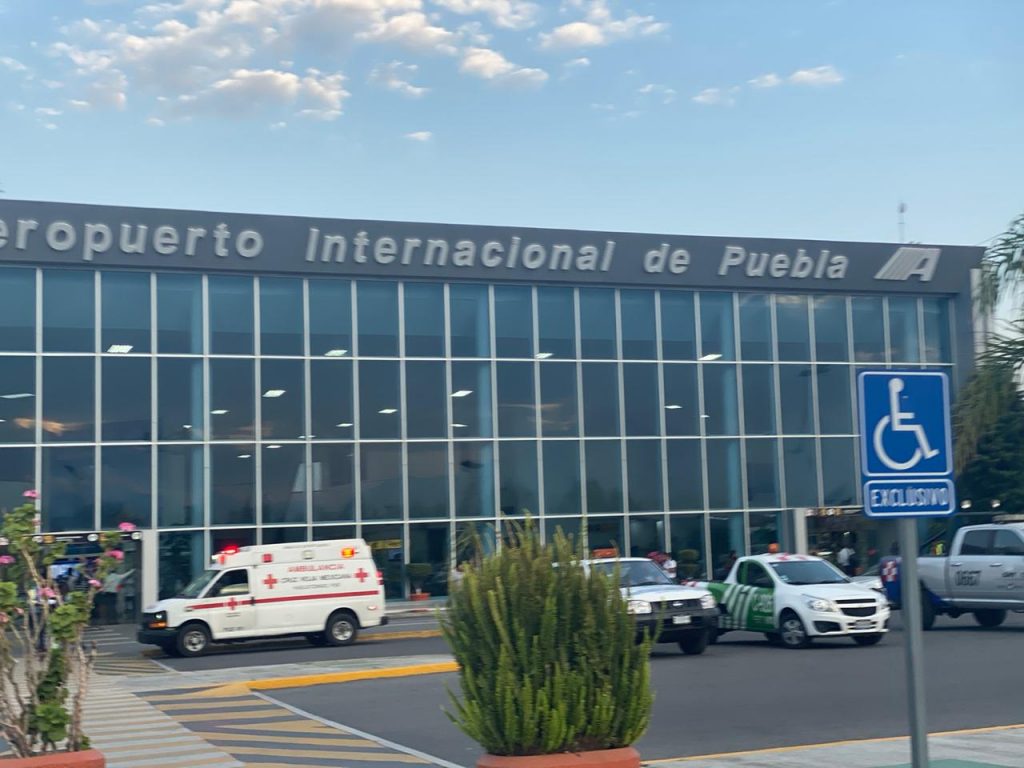 Pasajera causa pánico en el Aeropuerto de Huejotzingo por creer que padecía Coronavirus