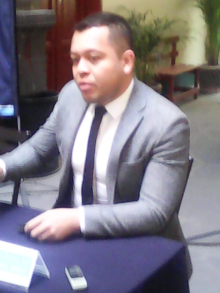 En caso de suspensión laboral las empresas deben pagar un mes de salario mínimo: Empresario