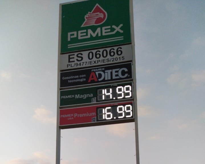 Fotonota: Sigue a la baja el precio de la gasolina