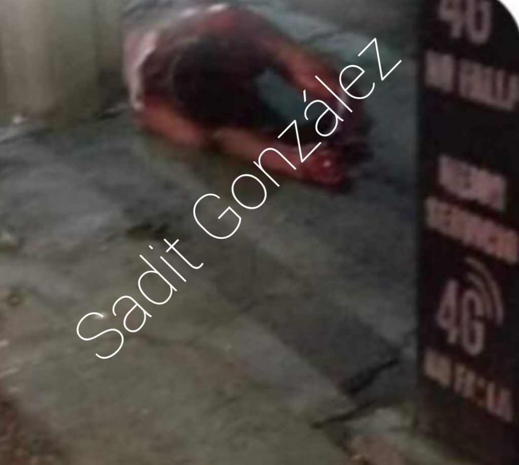 Propinan brutal golpiza a presunto asaltante en la Rivera Anaya