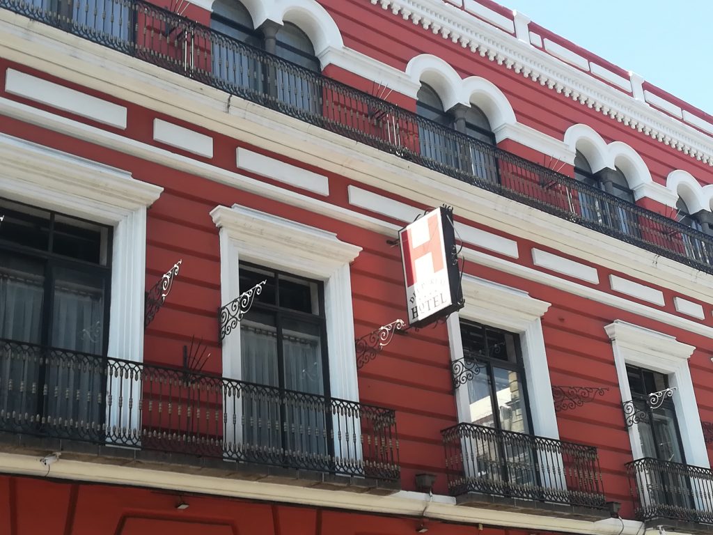 Cierran 24 hoteles en la capital por covid-19