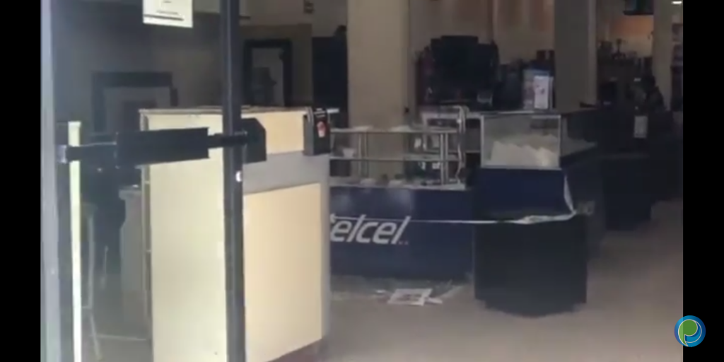 Atracan Famsa centro en plena marcha contra la inseguridad