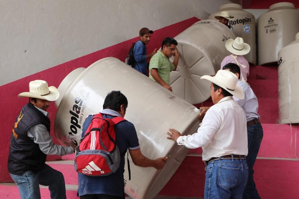 Entrega Secretaría de Bienestar más de 3 mil acciones en Zoquiapan