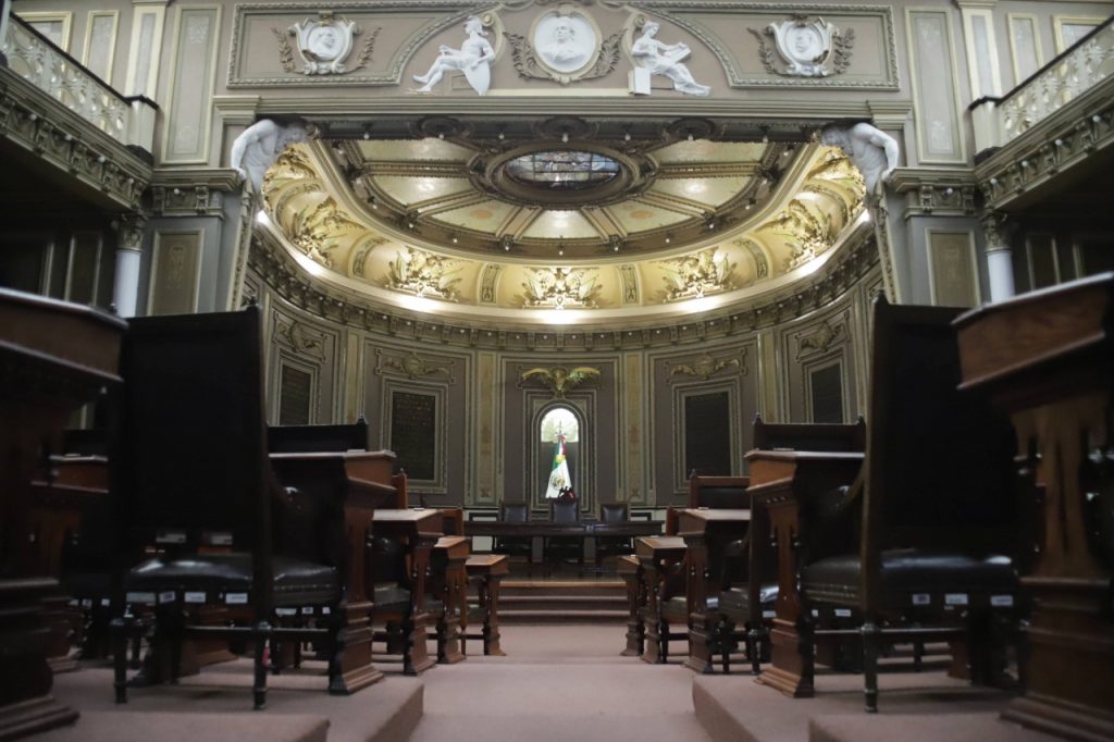 Sigue cerrado el Congreso local, admite Biestro