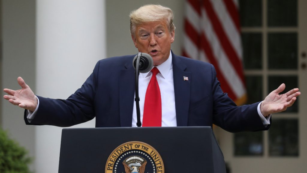 Trump ordena suspender fondos de EEUU a la OMS