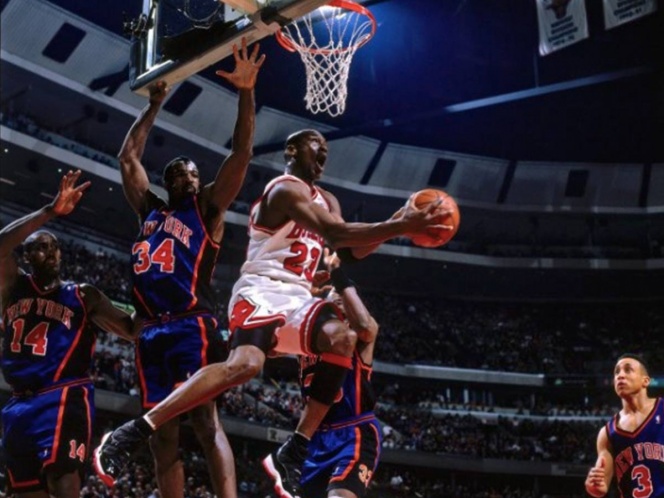 Estrenan documental de Michael Jordan con Kobe Bryant incluido