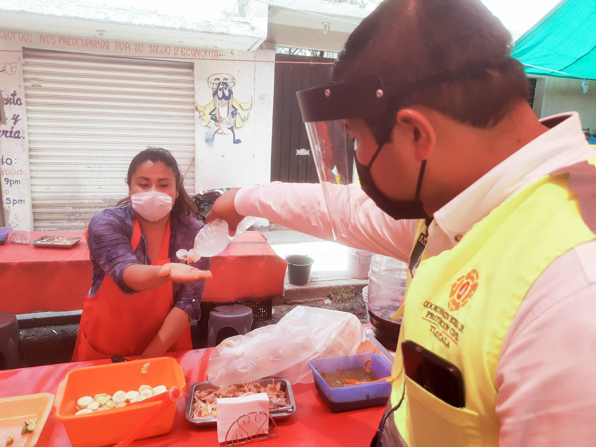 Instala gobierno de Tlaxcala filtros sanitarios en tianguis de 6 municipios más.