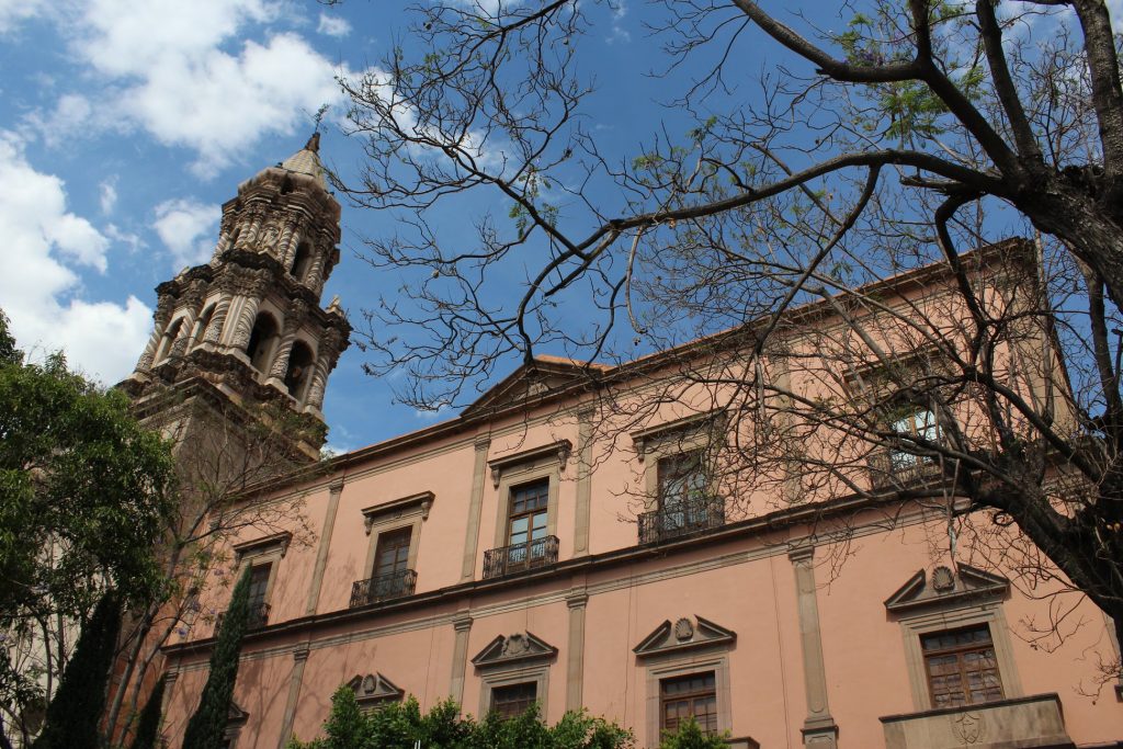 Notas sueltas del Convento y Templo del Carmen en el siglo XIX