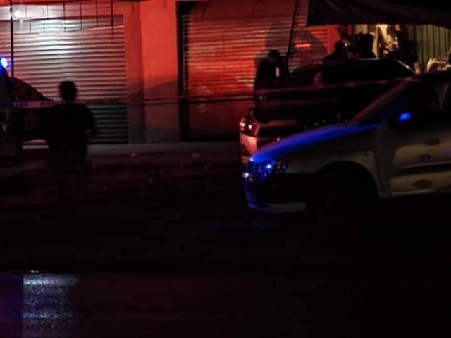 Vídeo desde Puebla: Mujer supuestamente ebria vuelca su carro en Agua Santa