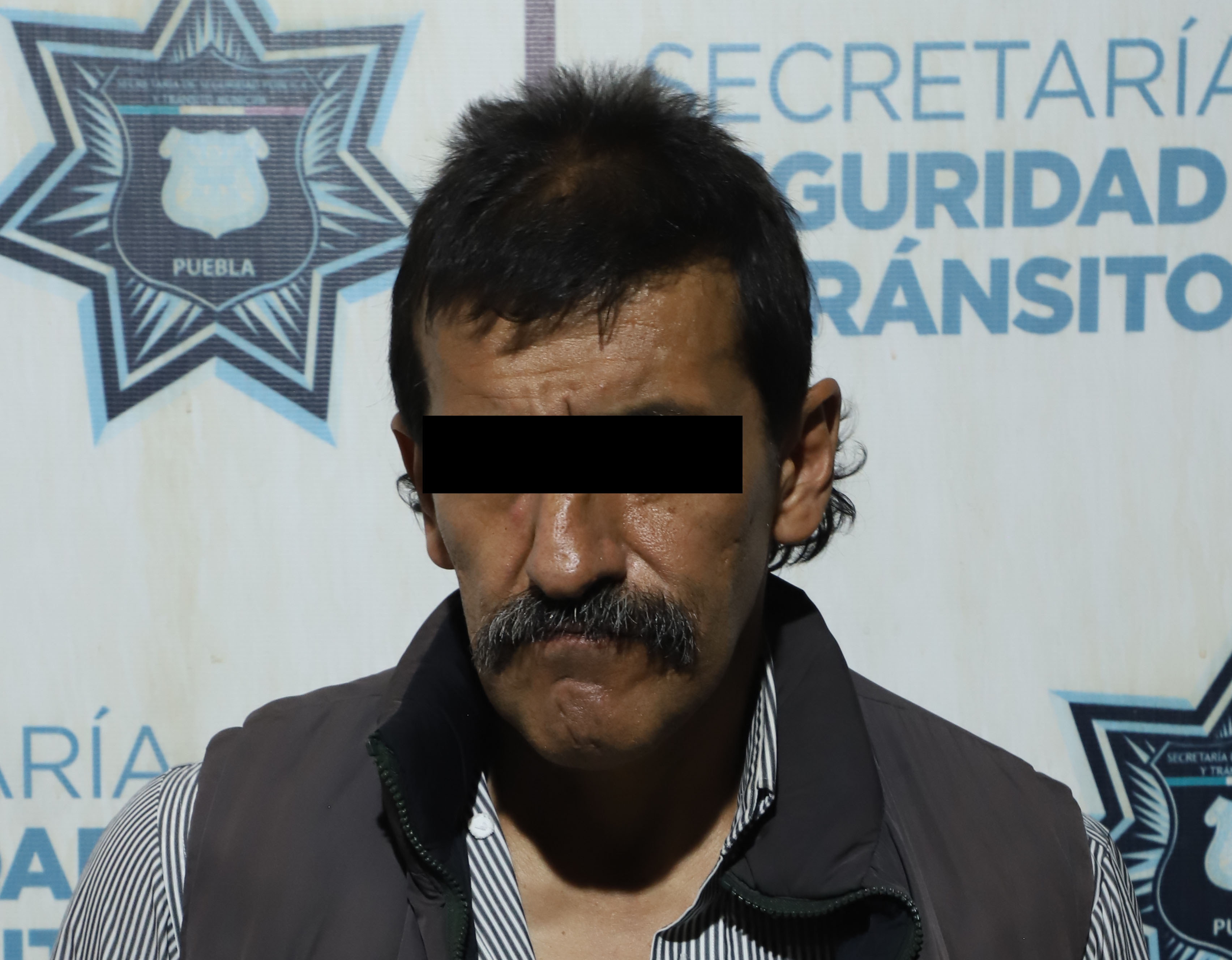 Detuvo SSC de Puebla a cuatro hombres por robo a gasolinera.