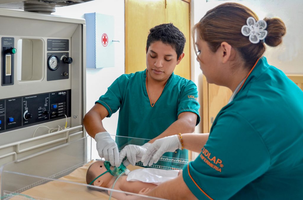 Enfermería, medio de educación para promover la salud