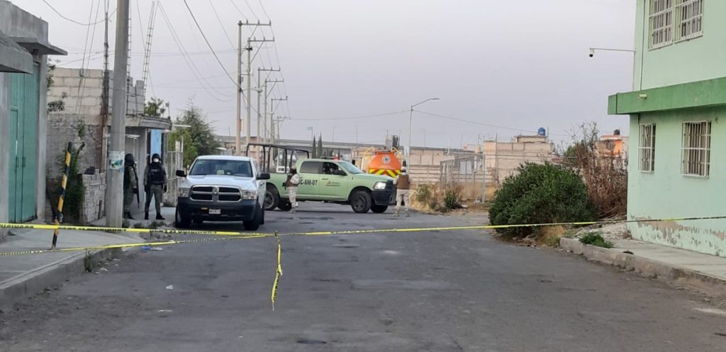 Detectan fuga de gas de una toma clandestina en ductos de Pemex en la Colonia Nueva San Salvador