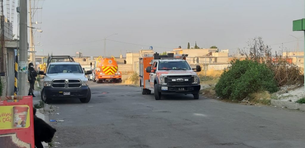 Vídeo desde Puebla: Detectan toma clandestina de combustible en la colonia Nueva San Salvador luego de una fuga de gas
