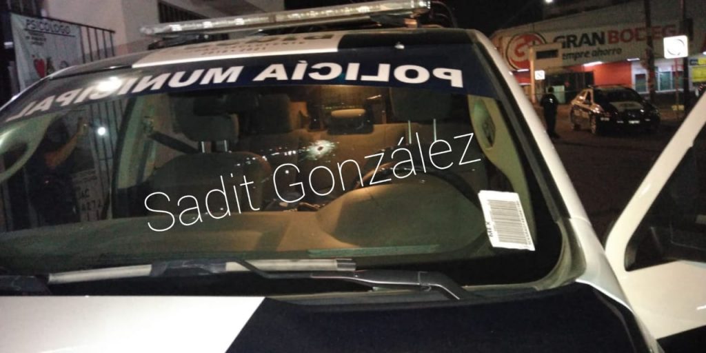 Atacan a balazos a policías municipales en la colonia Santa Margarita