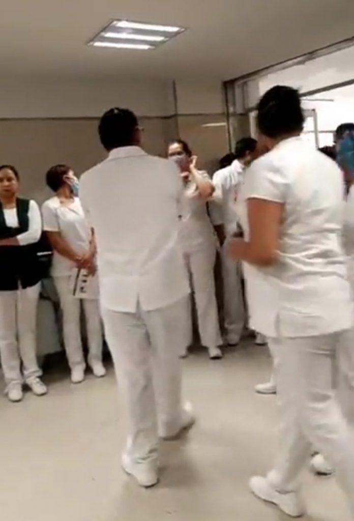 Video desde Puebla: Personal del IMSS San José deja de trabajar por falta de material para atender a pacientes Covid
