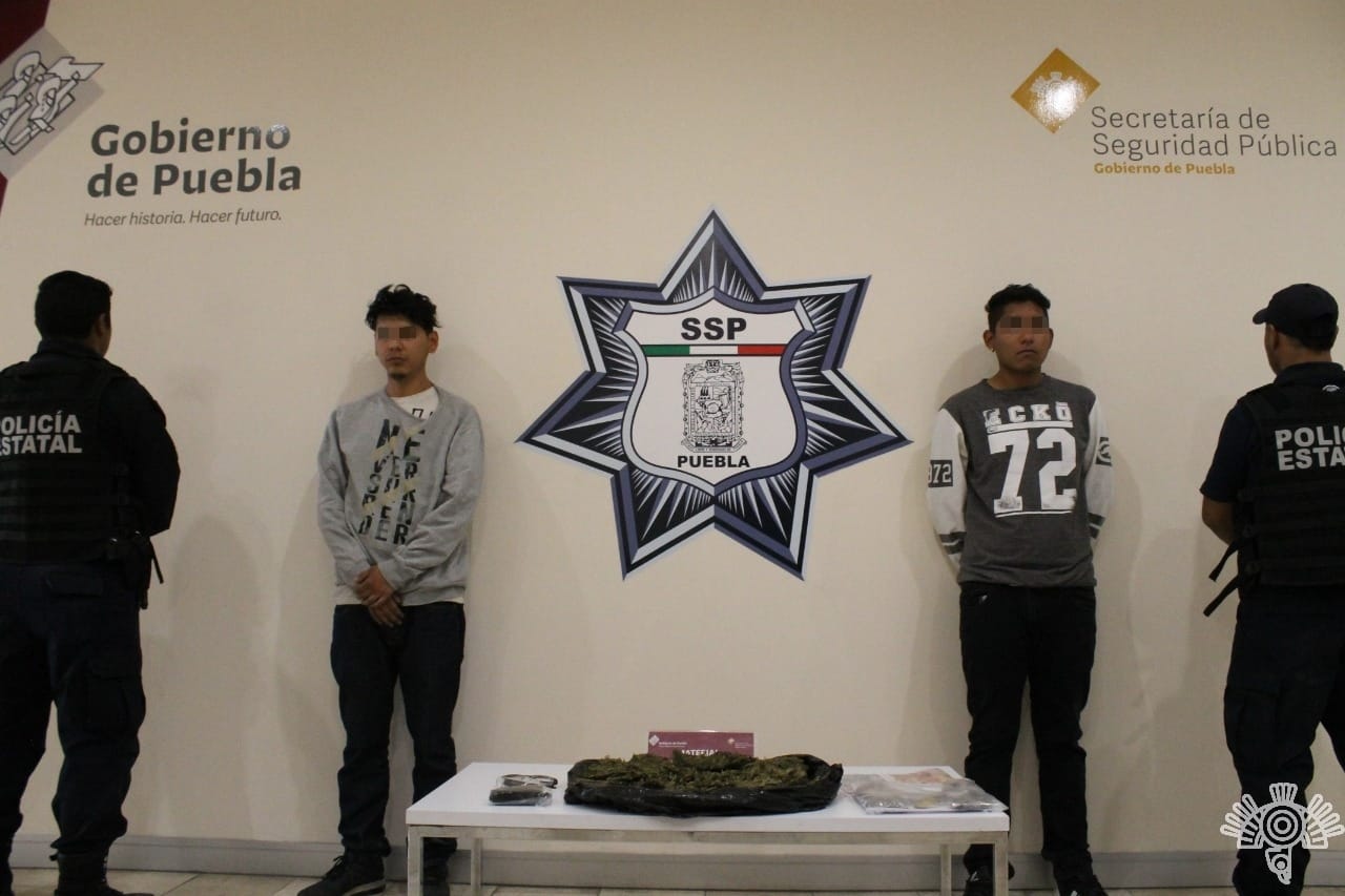 Detiene policía estatal a dos presuntos narcomenudistas de la banda de “Los Pelones”