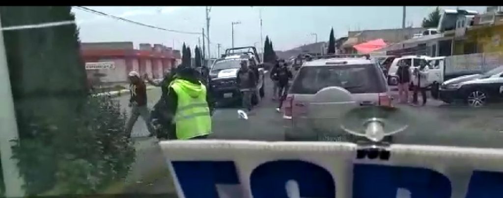 Batalla campal por no usar cubrebocas en Esperanza Puebla