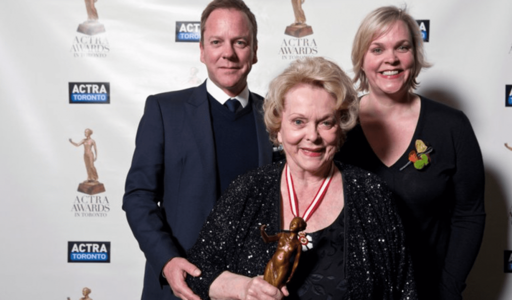 Shirley Douglas actriz, activista y madre de actor pierde la vida