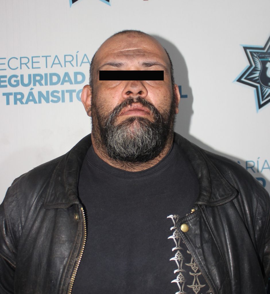 Detuvo Policía Municipal de Puebla a hombre en posesión de 20 dosis, aproximadamente, de posible droga