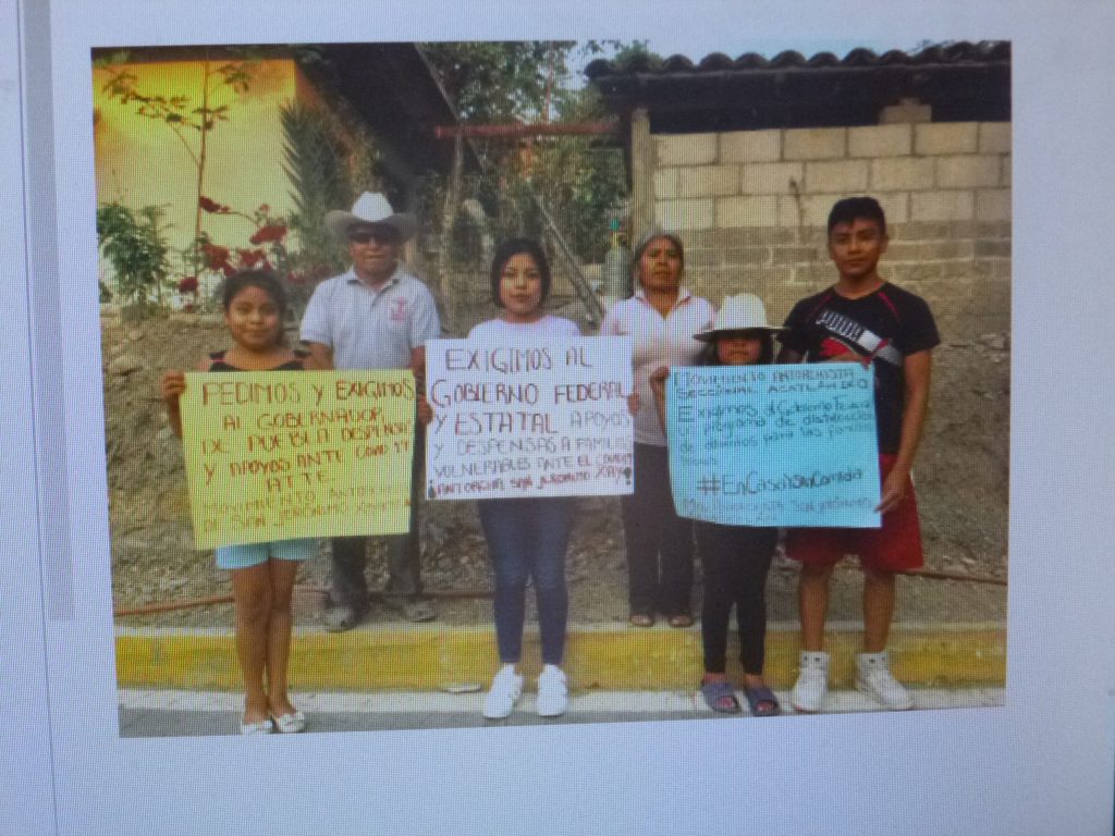 En la Mixteca Baja piden alimentos y material de curación