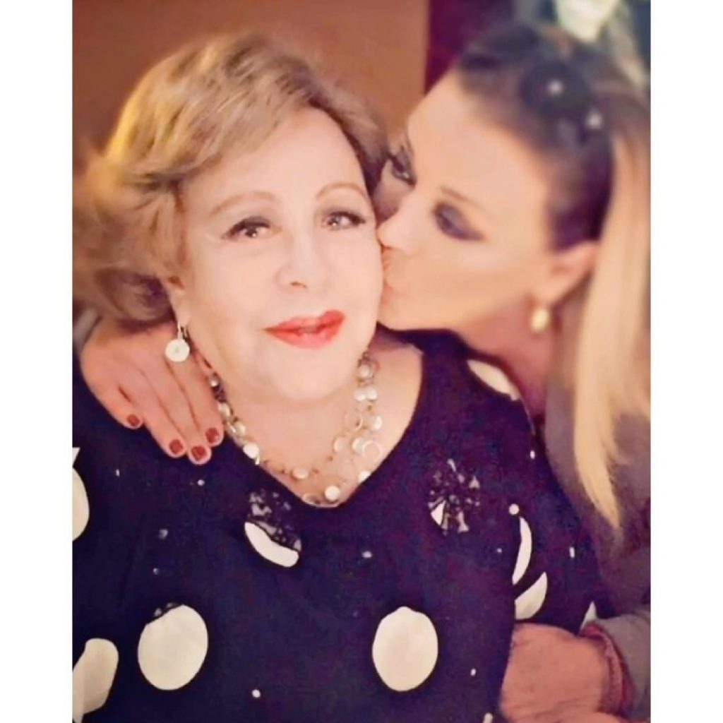 Silvia Pinal se recupera favorablemente: dará hoy sus primeros pasos