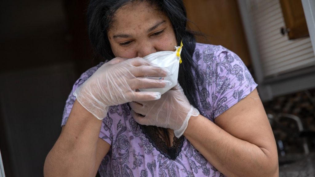 Alcalde de Nueva York dará apoyo económico a migrantes por coronavirus