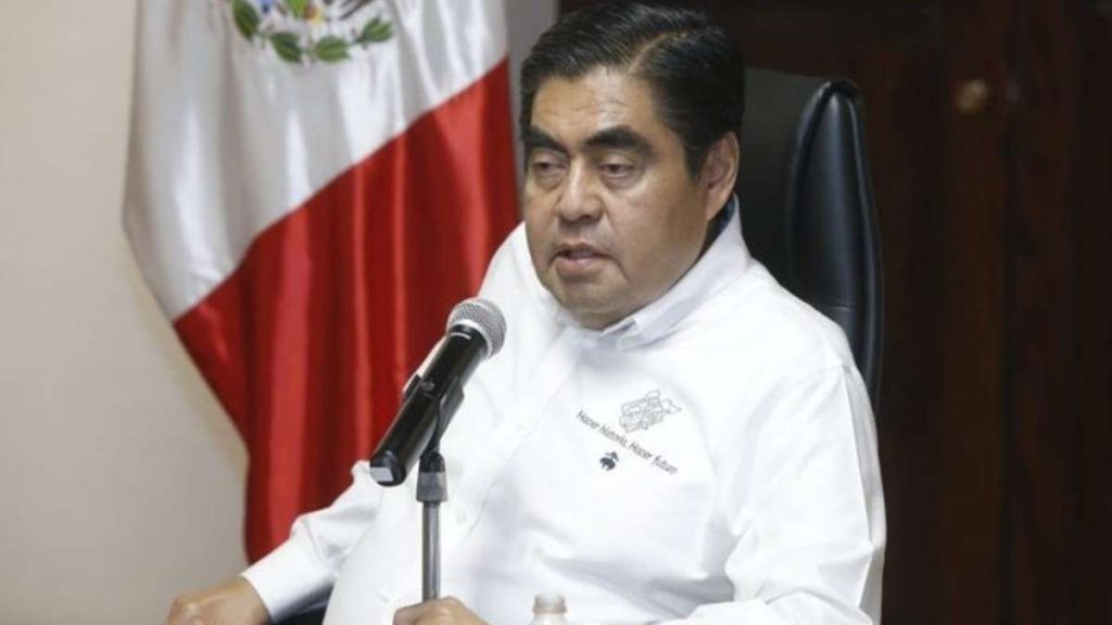 Gobernador Barbosa informó que el 17 de mayo regresarán a clases los estudiantes en municipios sin infectados