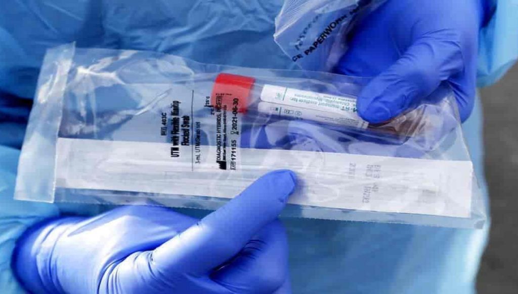 Reportan 14 defunciones y 400 casos positivos en el Edomex