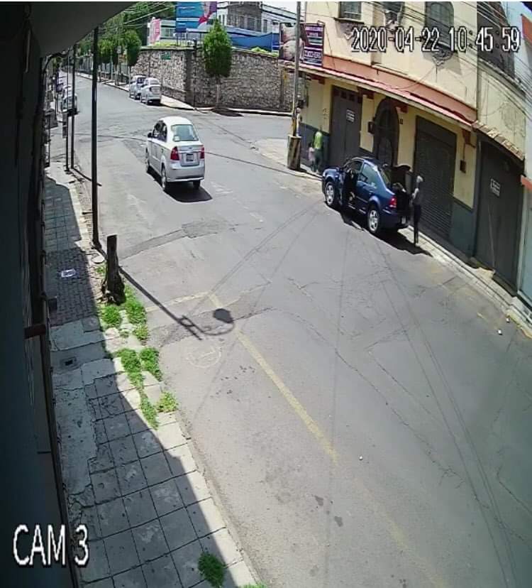 Video desde Puebla: Captan intento de levantón en pleno centro de la Angelópolis