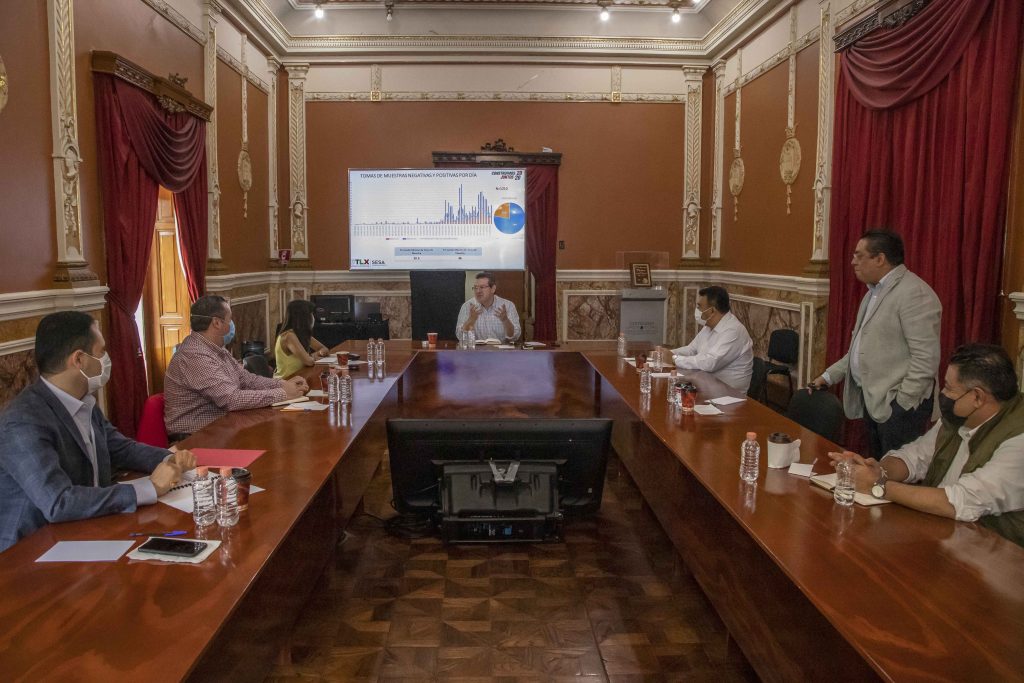 Anuncia Marco Mena incremento de acciones de sanitización y filtros por COVID-19