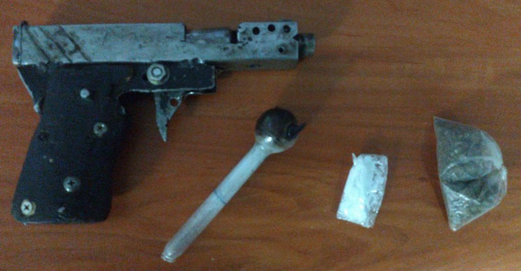 La SSC detiene en Apizaco a una persona con arma de fuego y droga