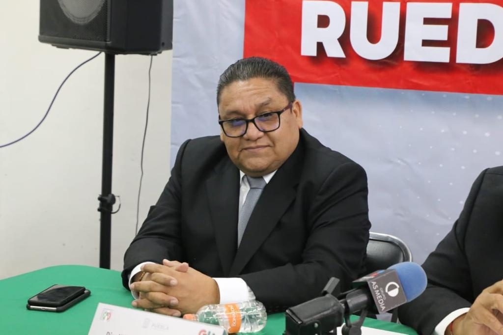 PRI vota contra la nueva Ley de educación en el Congreso