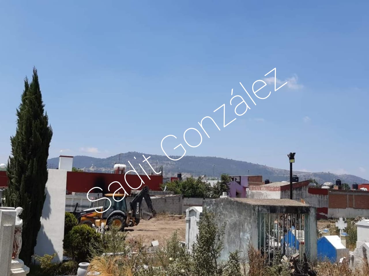 Autoridades de Amozoc retiraron decenas de tumbas sin dar previo aviso a los familiares