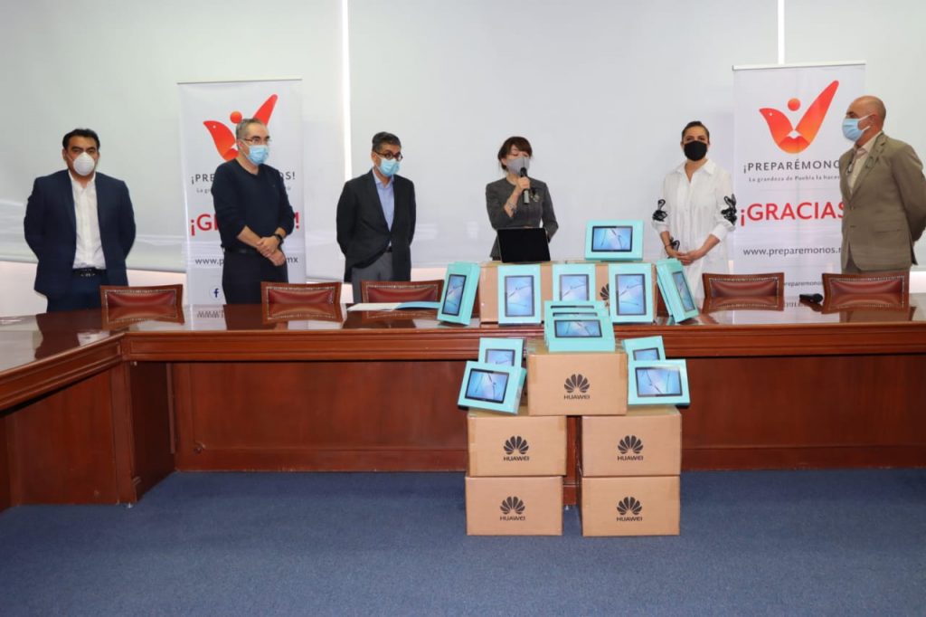 Dona Huawei  equipos de comunicación para hospitales covid-19