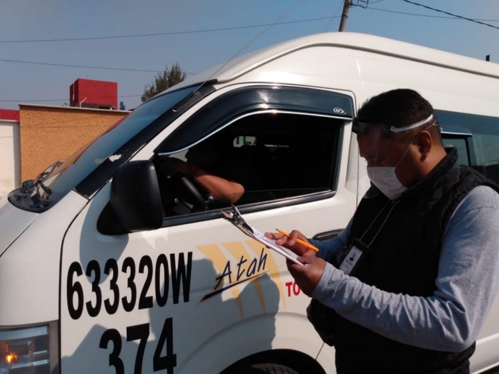 Secte vigila cumplimiento del uso obligatorio de cubrebocas en el transporte público