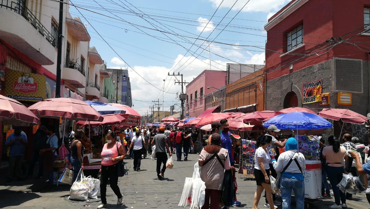 Video desde Puebla: Ciudadanos abarrotan el Mercado 5 de Mayo de la capital…como si el Coronavirus no existiera