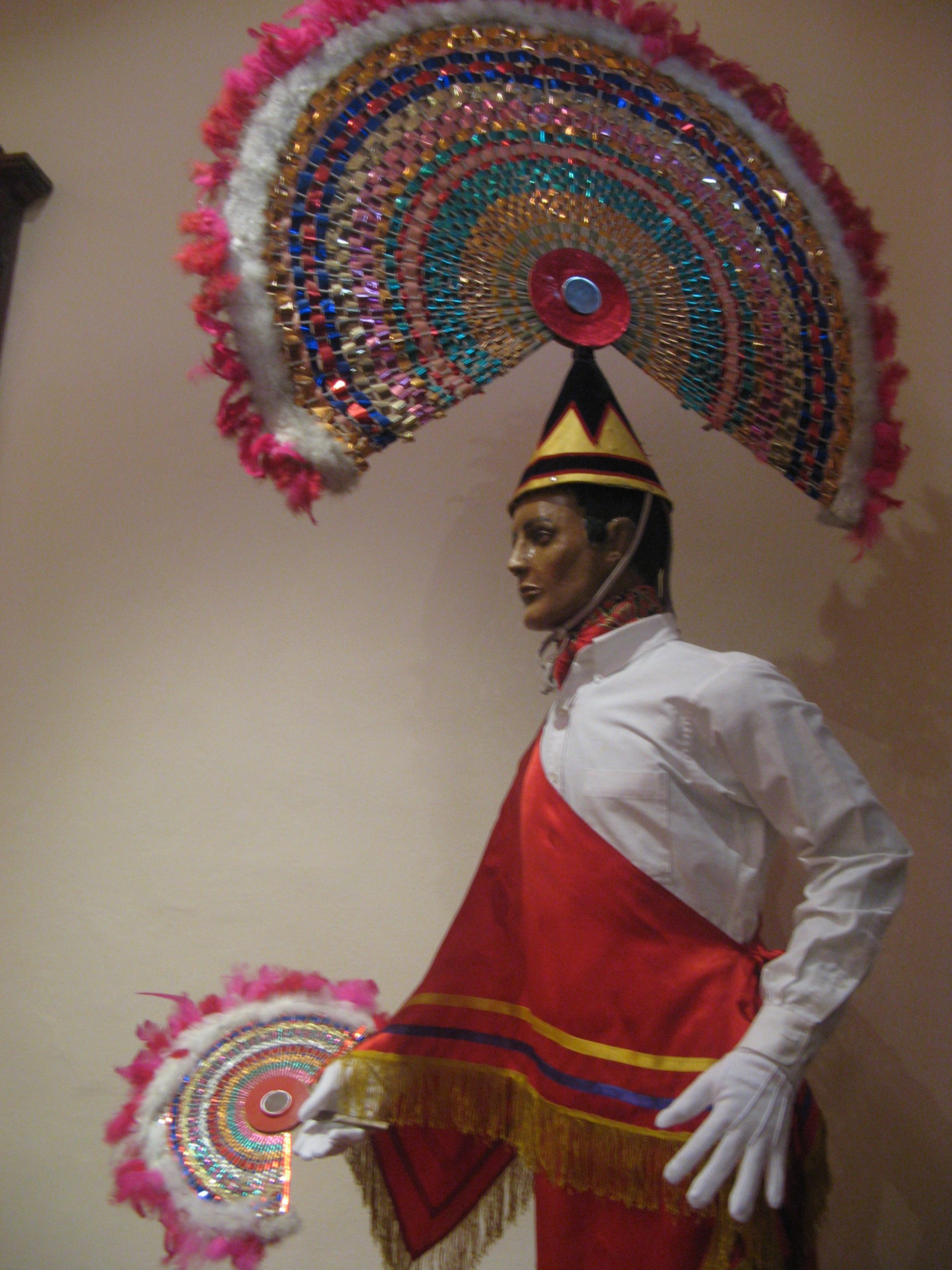 Danza de los Quetzales en el Museo Nacional de la Máscara