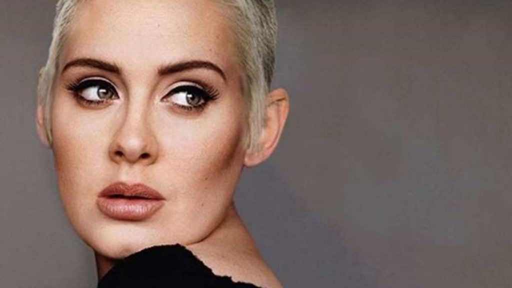 Fotografía de Adele rapada provoca revuelo en redes