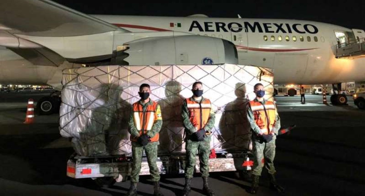 Llega a México octavo avión con equipo médico chino