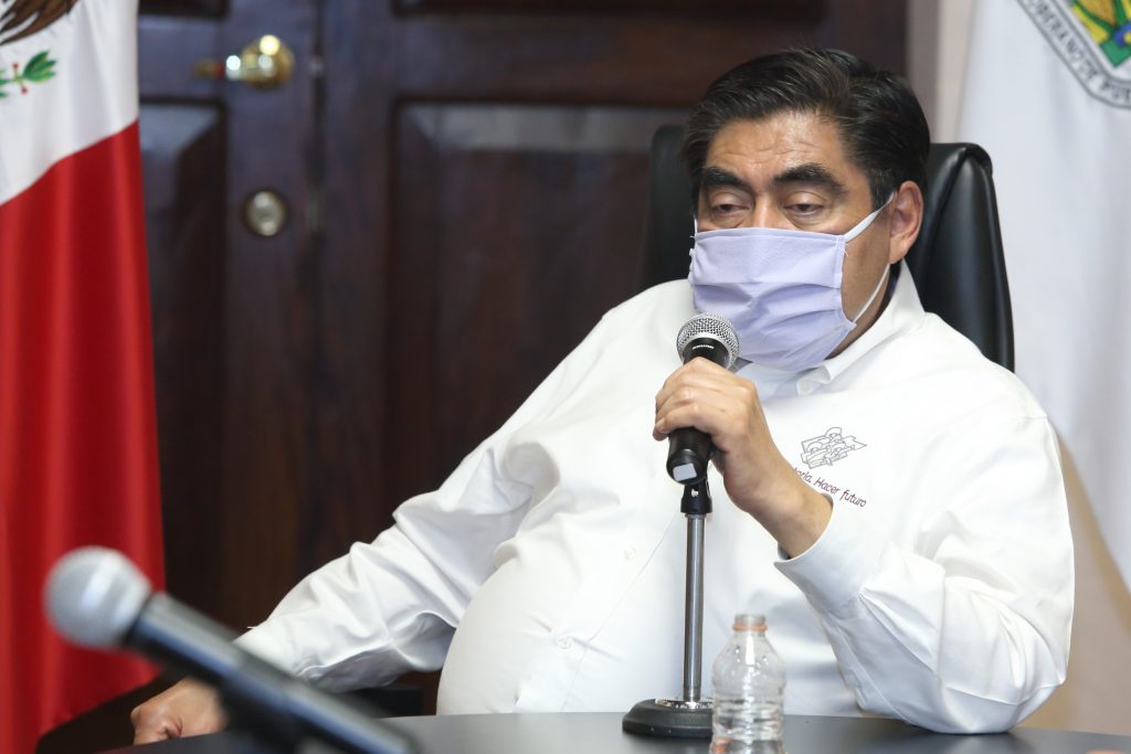 A actuar con conciencia y responsabilidad en esta pandemia, llama Barbosa Huerta a los poblanos