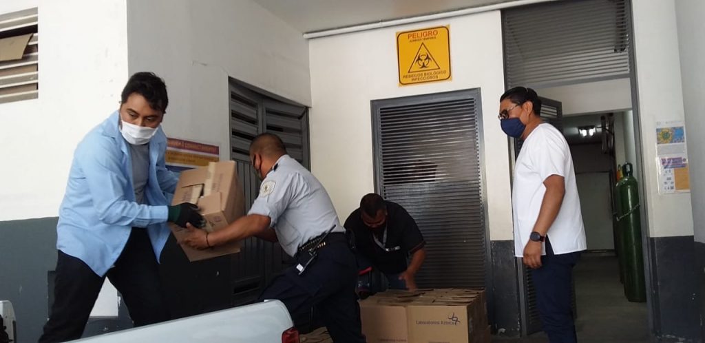 Brinda ayuda Granjas Carroll a trabajadores del sector salud de Puebla y Veracruz