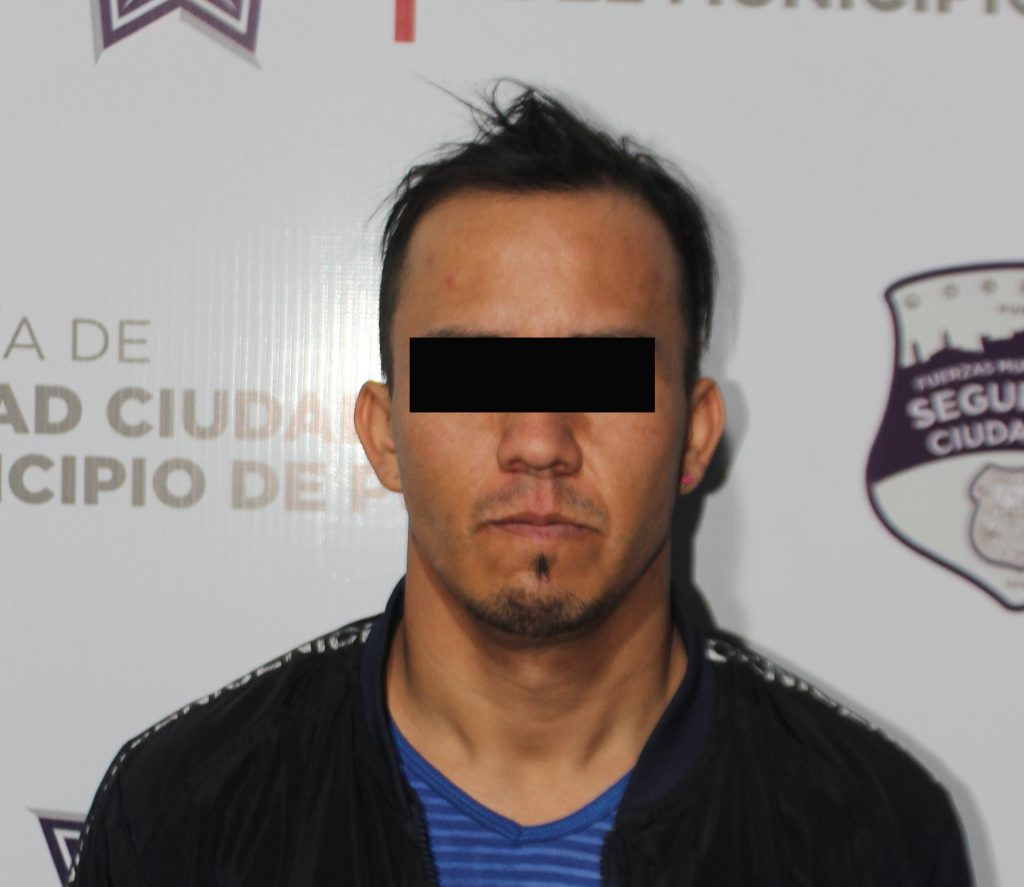 Mediante dispositivo preventivo, ubicó y detuvo policía municipal de puebla a tres hombres por portación ilegal de arma de fuego