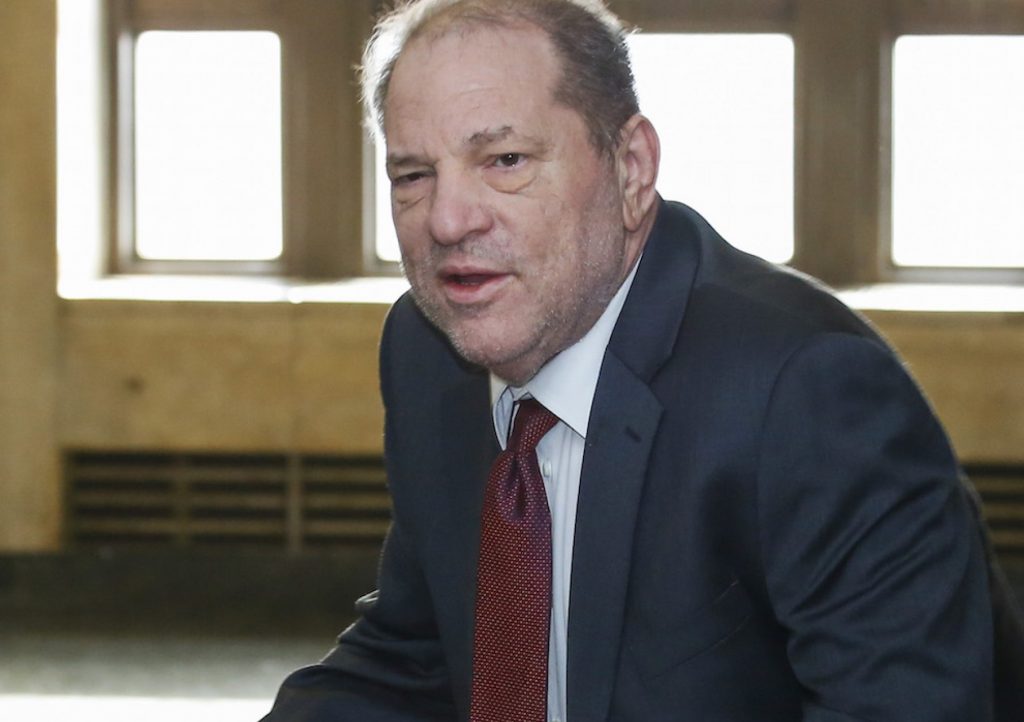 Nuevo juicio de Harvey Weinstein por más delitos sexuales se retrasa