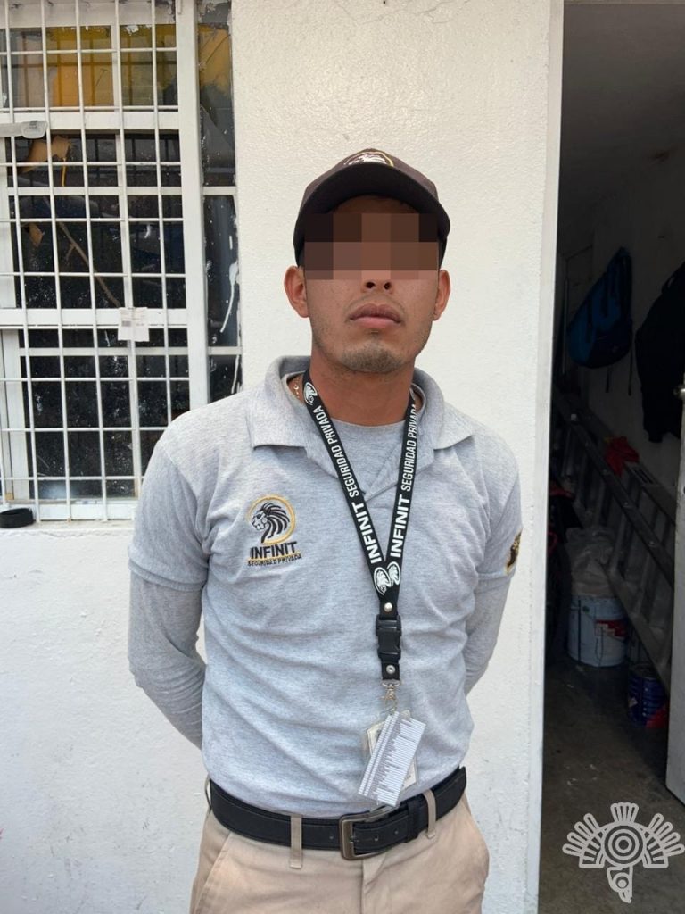 Detiene SSP a tres personas por usurpación de funciones