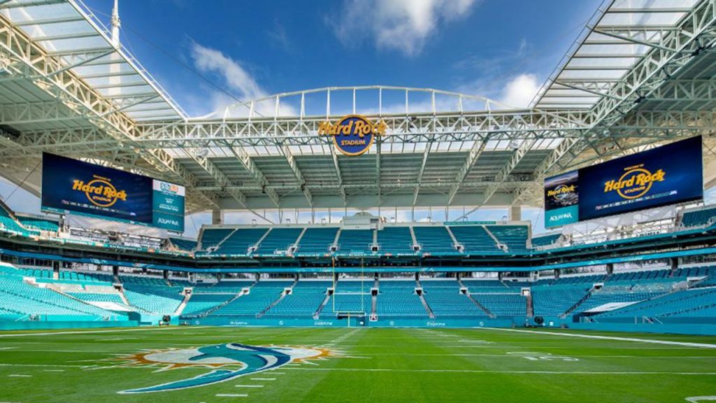 ¡Insólito! Estadio de Dolphins se utilizará como autocinema