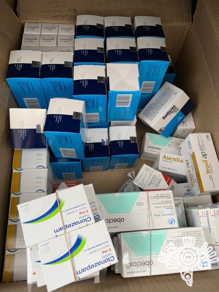 Captura Policía estatal a un hombre con 8 mil pastillas psicotrópicas