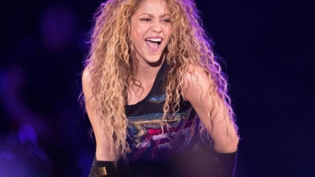 Cancelan a J Balvin tras burlarse de Shakira