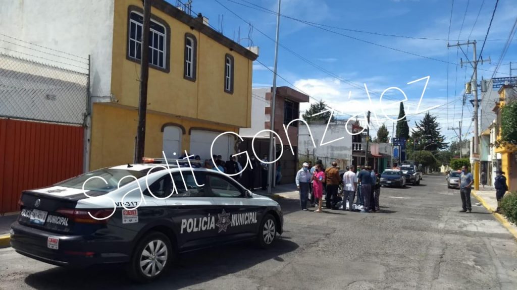 Atropellan a mujer tras robarle su coche