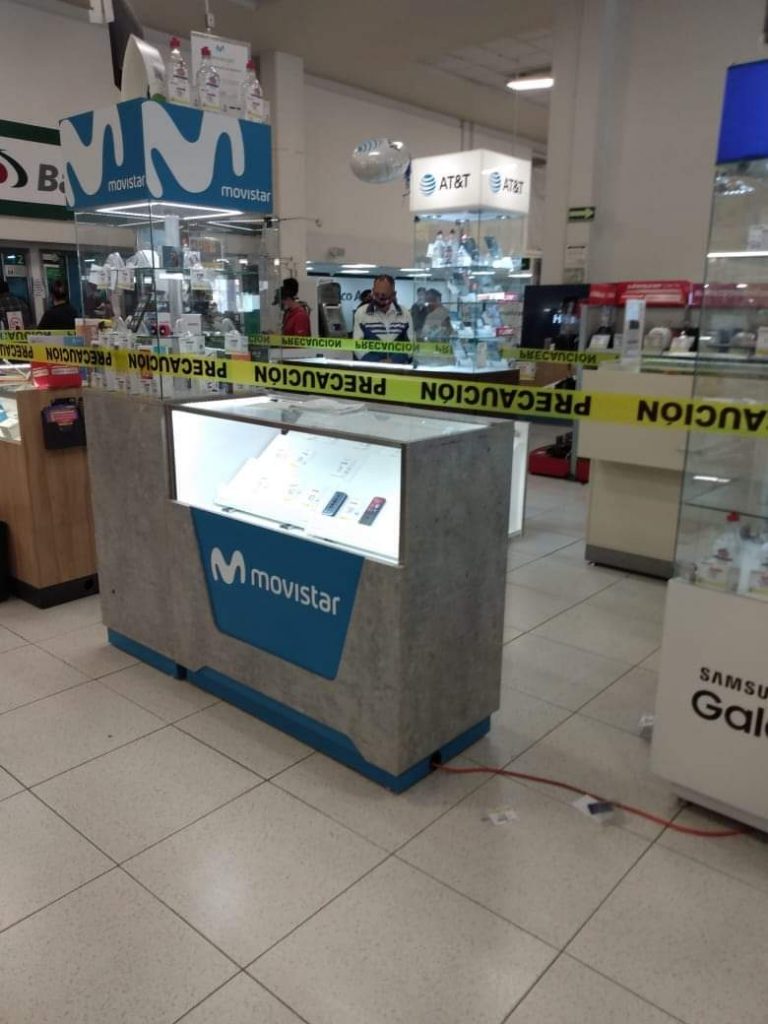 Comando de 6 hombres armados asalta Elektra de Amalucan