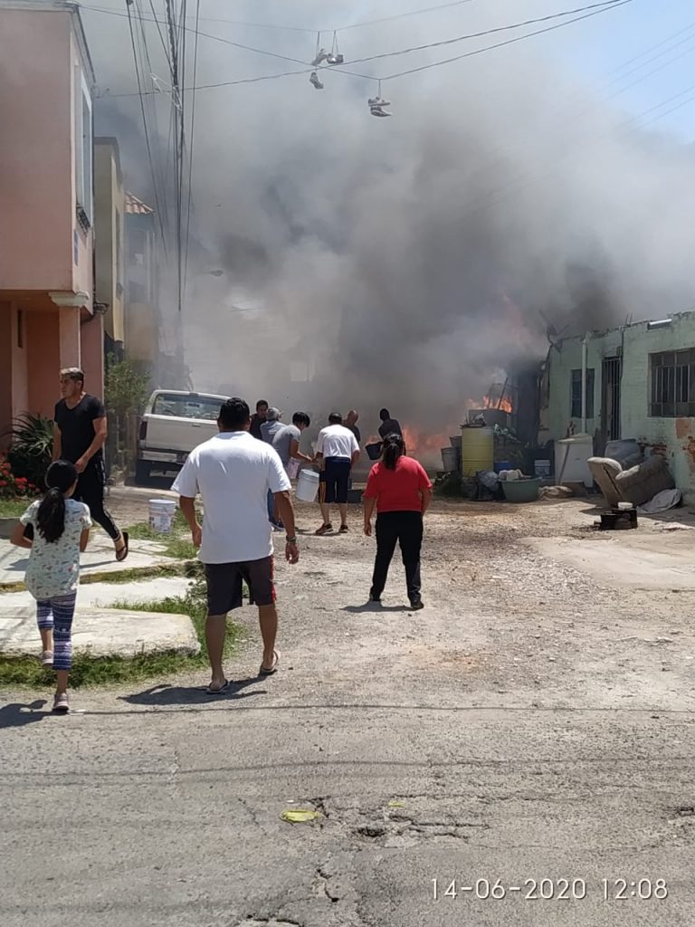 Video desde Puebla: Fuerte incendio en Granjas del Sur